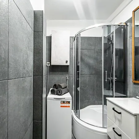 Niceone Number 5 - W Samym Centrum! Wrocław